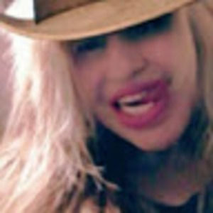 Meet your Posher, Lorri